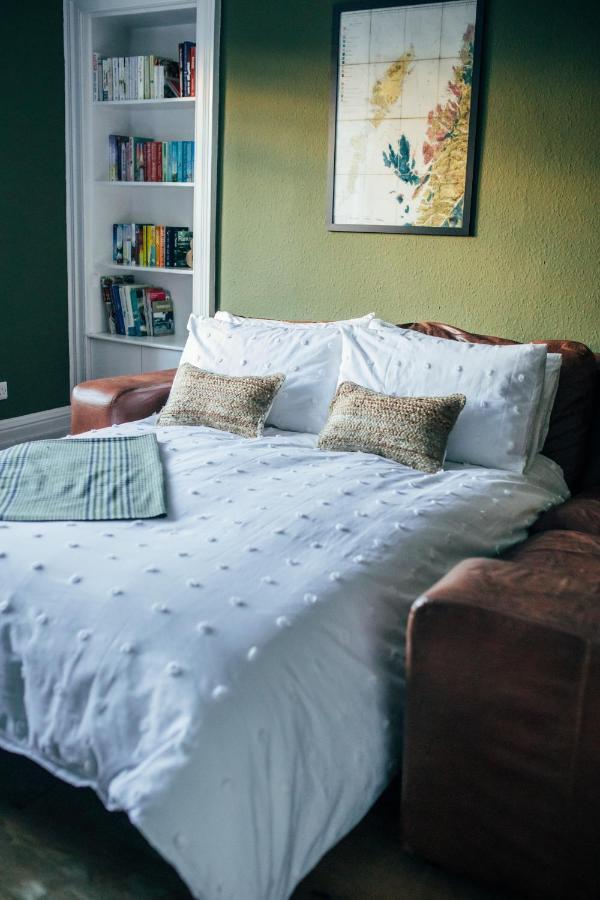 The Main Street Burrow - Your Perfect Hideaway St Boswells Esterno foto